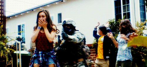 commanderlexasjawline:damnlexa:alyciasdebnamcareys:requested by anonThe fandom trying to protect Ali
