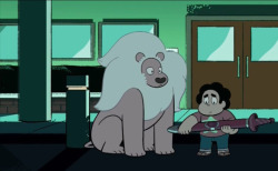 kellygetagrip:  LION LOOKING ALL SAD AT STEVEN BEING SAD ABOUT NOT HAVING HIS MOM AROUND TO TELL HIM SHE LOVES HIM HNGHHHHHHHHHHH