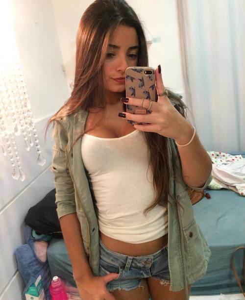 http://streetgrl.tumblr.com/post/154780774482