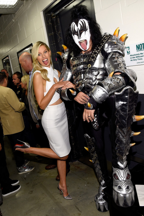 Karolina Kurkova + Gene Simmons = 