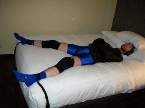 gearjockmo:  Subdued wrestle jockfag. 