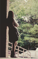 lizzie-darcy:  Elena Gilbert↳Full Body Shots 