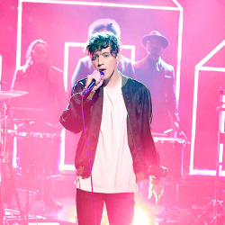 Troyesivannews:  Troye Sivan Performs On The Tonight Show Starring Jimmy Fallon 