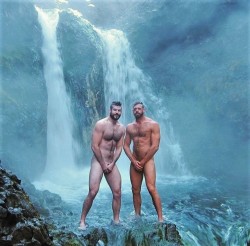 Nudist Men