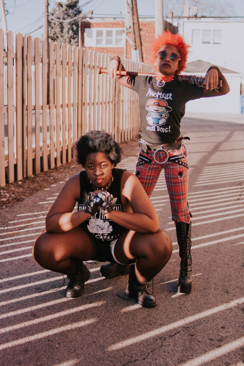 jaseminedenise: AfroPocalypse – Roka  is so much more badass than me. Her afro is go