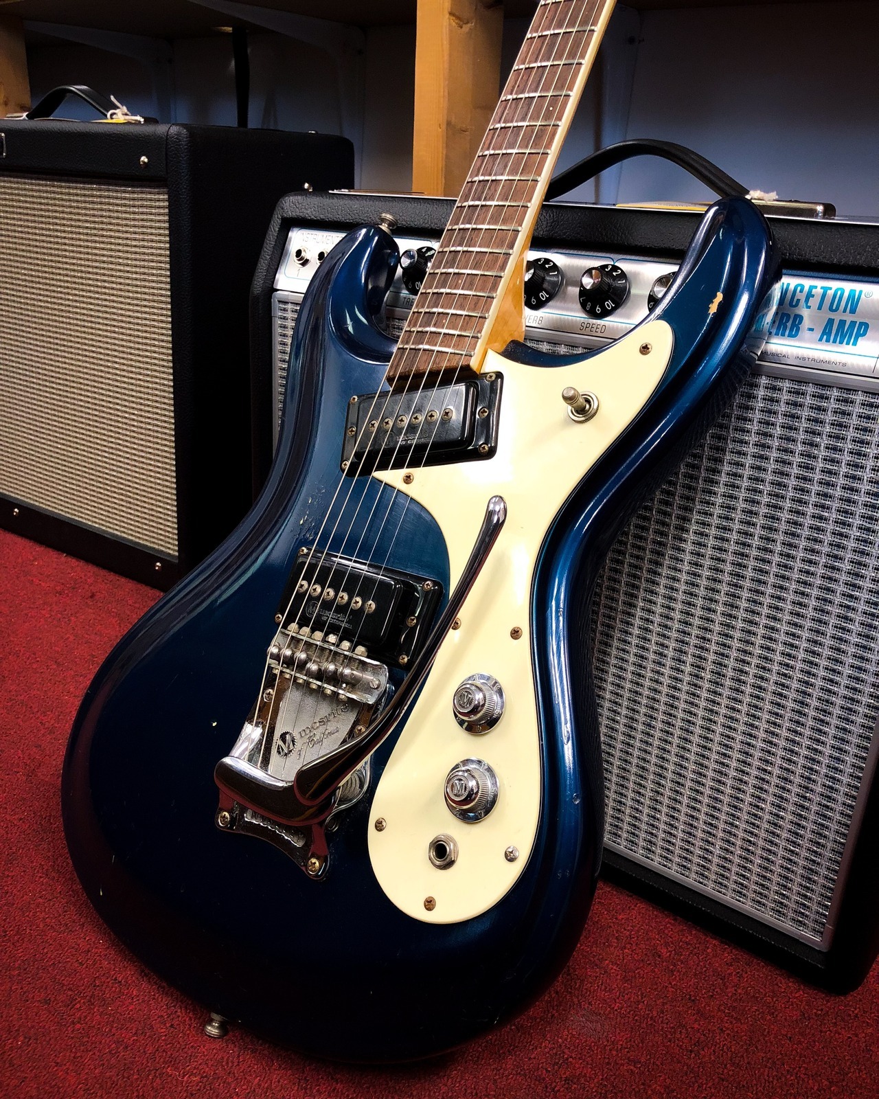 Mosrite amp best sale
