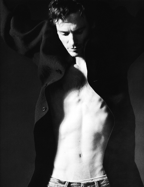 wearyvoices:  Michael Fassbender by Paul Maffi 