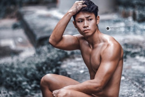 singaporebois:Xavier Lim fuckboi