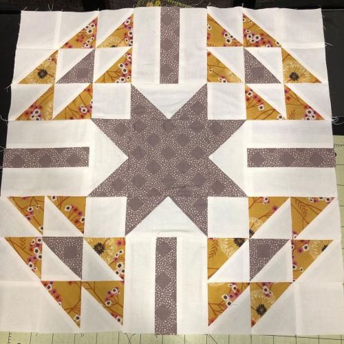 First block of my #aglowquilt is finished. On to the rest! #quilting #quilt #quiltersofinstagram #ig