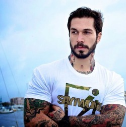 Alex Minsky is looking good