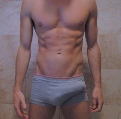 nakeddudesfortheladies:  http://nakeddudesfortheladies.tumblr.com/http://nakeddudegifsfortheladies.tumblr.com/