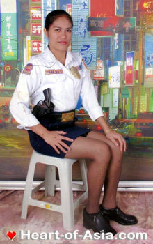 Thewhowhatwhenwherewhyandhowoffi:sexy Filipina Guard