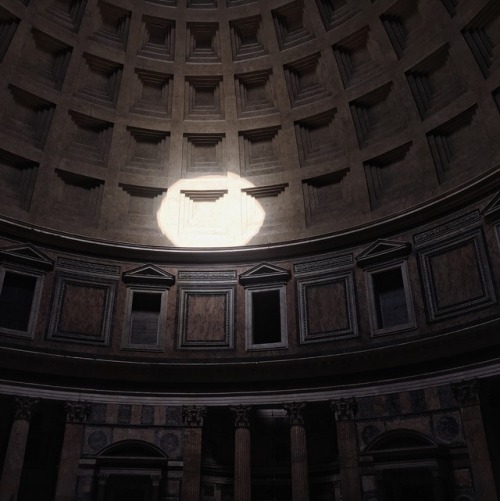 iluminacje:Pantheon, Rome.