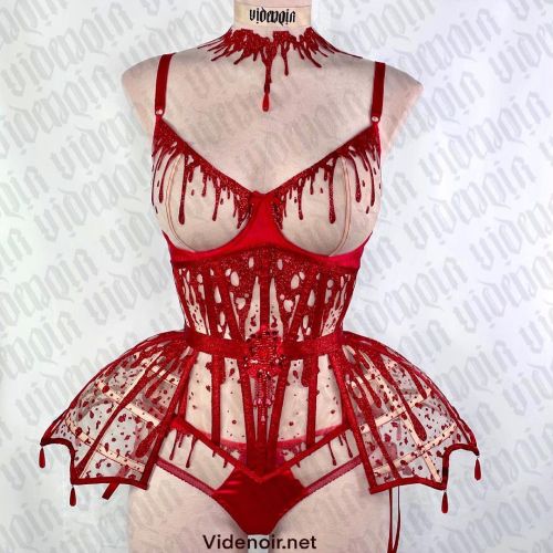 New matching pannier for the blood esemble #blood #sparly #lingerie #handmade #corsetry #corsetmaker