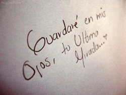 solo-por-un-dia:  bleedingforyouwithmyveinsopen:  -por siempre!  la tengo guardada .