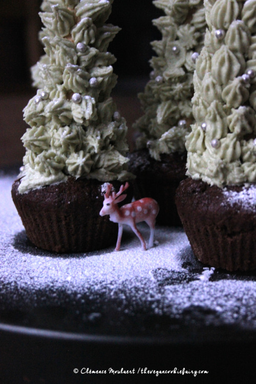 Vegan Christmas Tree Cupcakes at The Vegan Cookie Fairy