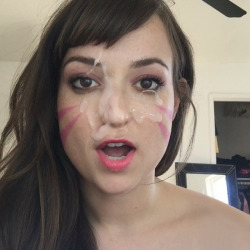 creamsiclefakes:  Milana Vayntrub x D.Va