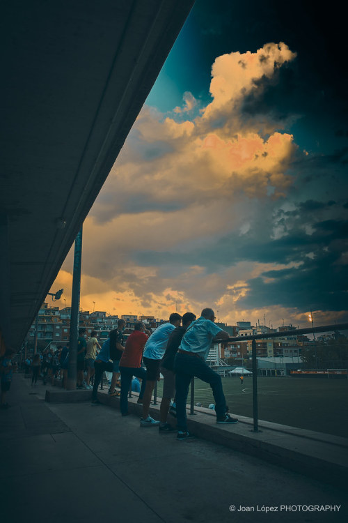 Neighborhood Football SupportersPhoto by Joan López.This picture was taken in el Guinard&oacu