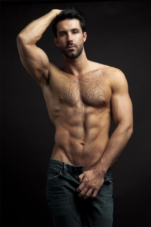 thekeepersmenagerie:  porngeekstuff:  asicksickworld:  Drake Abshire by David Wagner  fml wow  Nice 