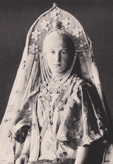 tiny-librarian:  Costumes worn by Grand Duchess Xenia Alexandrovna, Empress Alexandra Fyodorovna and Grand Duchess Maria Georgievna at the famous 1903 masquerade ball 