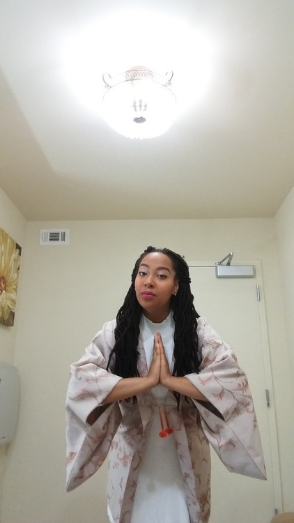 perceptualbliss:Before i delete. My aunt lives in Sasebo, Japan and she bought me this kimono!