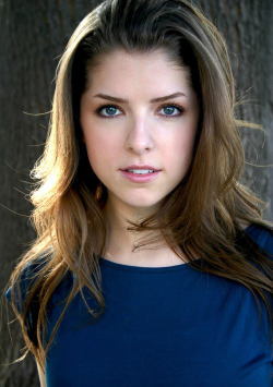 celebhunterextra:  Anna Kendrick (confirmed Redditor)  More at Celebrity sex scenes