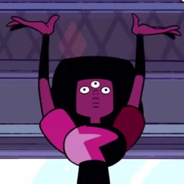 relatablepicturesofgarnet:R I S E