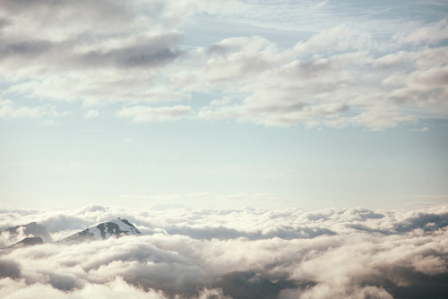 Cloud Theater. Ormula by Paulina Wierzgacz