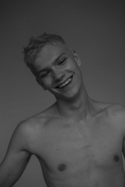 justdropithere:  Jordy Gerritsma by Elliott