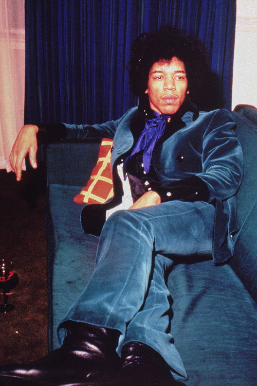 Porn photo aluacrescente:  Jimi Hendrix, 1967 