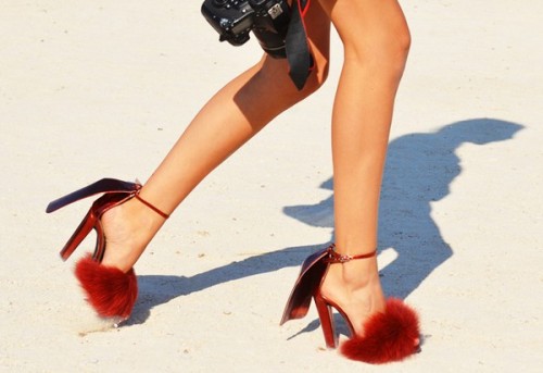 sheholdsyoucaptivated:vlada-sasha-natasha:Alexander Wang Fur SandalsI am in dire need of a pair of t