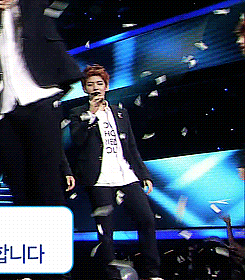 blondejongin:   kyungsoo going around with confetti on his face  
