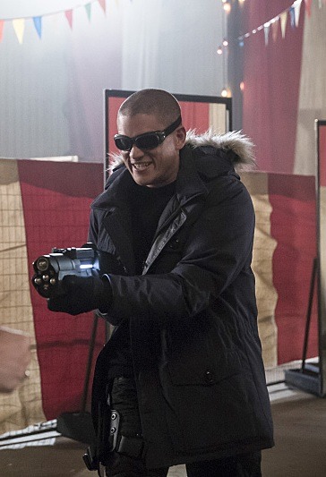 lot-dc: Wentworth Miller as Leonard Snart / Captain Cold in The Flash Episode 3.04 “The New Ro