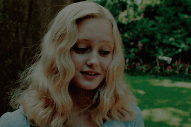 Stay Forever (Fem!Reader X Emma Bloom)