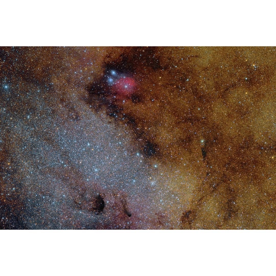 Messier 24: Sagittarius Star Cloud   Image Credit &amp; Copyright: Roberto Colombari