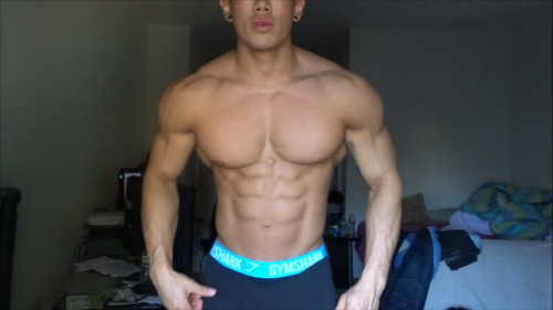 frickssexyfashion:Steven Cao is not an underwear model, well not yet, but he sure should be. He really does a great job showing this very comfortable Gymshark black Trunks. The young hunky stud Steven, shows that you young twenty-somethings need to