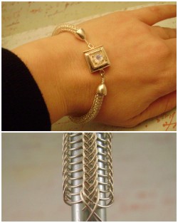 truebluemeandyou:  DIY Viking Wire Knit Bacelet