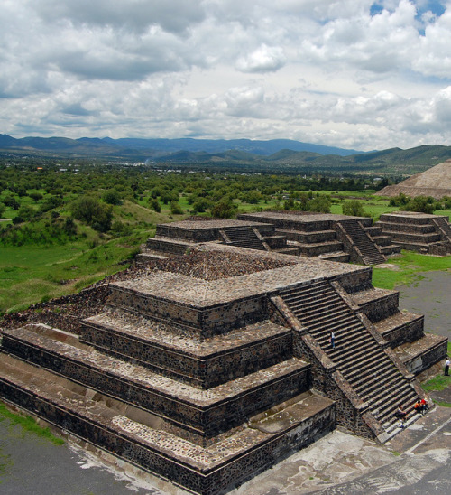 Looking out to the Pyramid of the Sun and Avenue of the Dead, atop the Pyramid of the