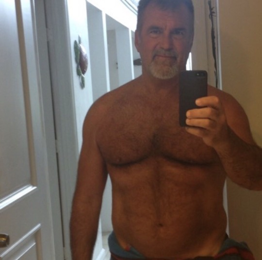 big-boy-38:daddys-loafersnsox:hungryforbears:Absolutely - Hunky Daddy🐻🐾Grrr.?mmmmmmm