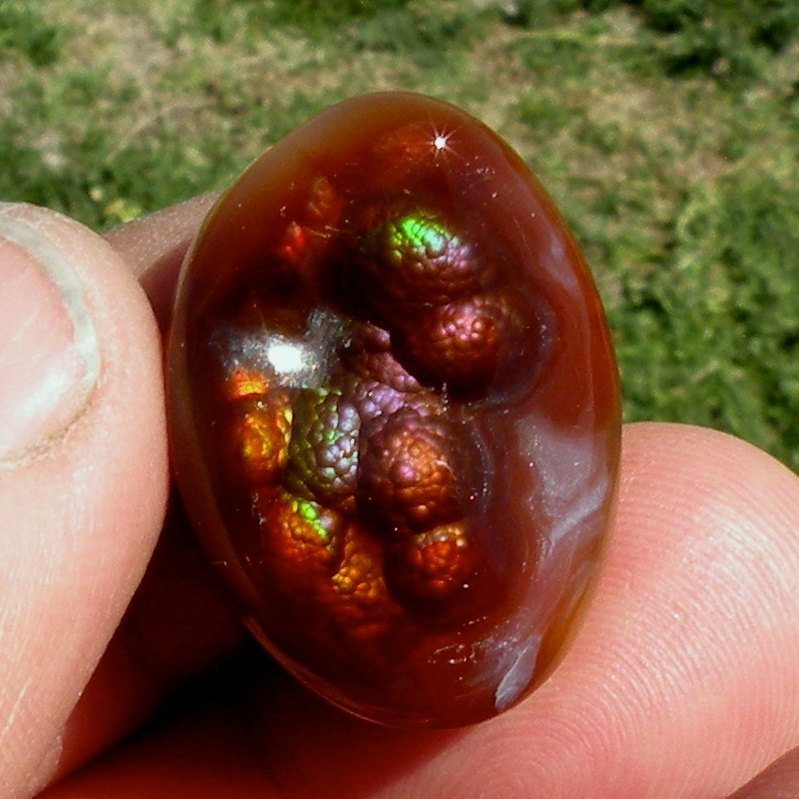 mineralists:  Fire AgateSources: https://www.etsy.com/shop/49erMinerals, https://www.etsy.com/shop/ArizonaFireAgate, https://www.etsy.com/shop/Kyanitecluster, https://www.etsy.com/shop/PlanetOpal, http://www.ebay.com/usr/ming*j