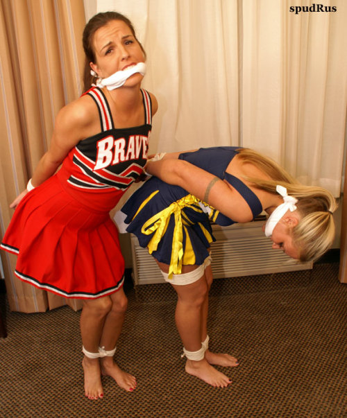 cheerleadersindistress:  Bring it Bound