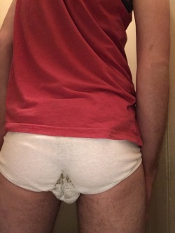 peewhereyoulike:Someone definitely needs a change of undies.