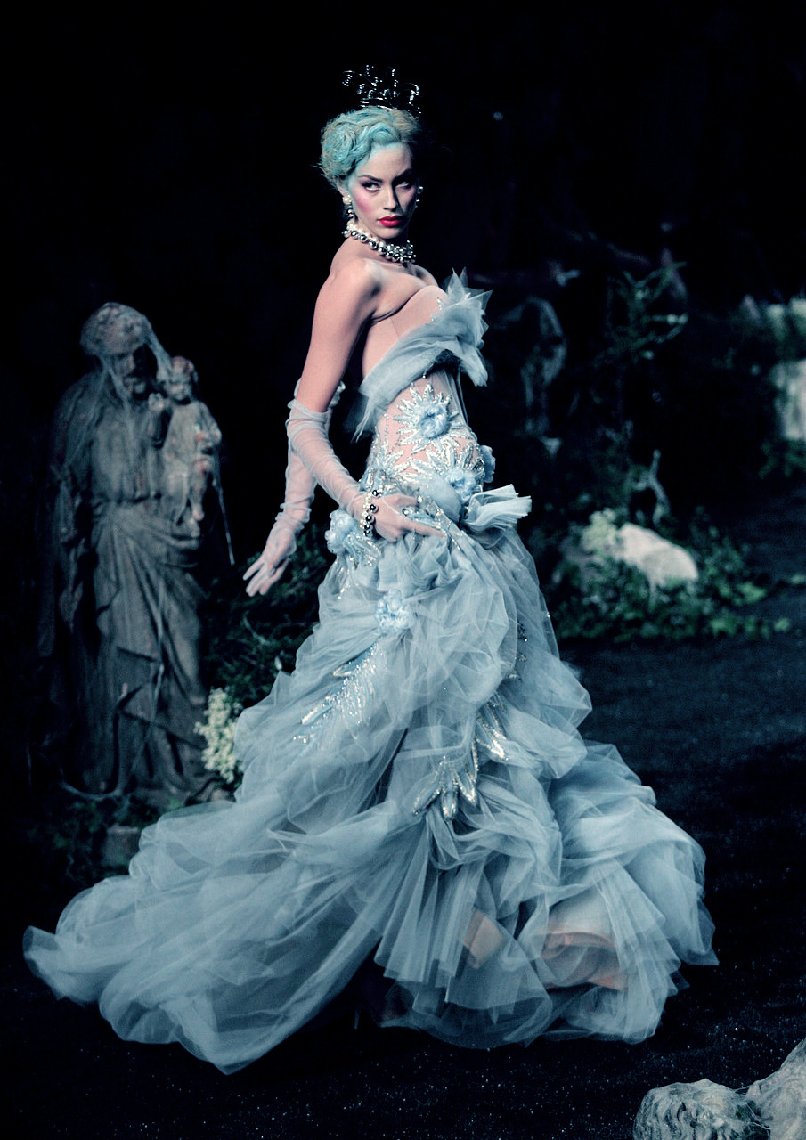 John Galliano for Christian Dior Fall Winter 2005 Haute Coutur