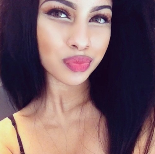 handsonexperiencexxx:  and her name is Salem London …  ABSOLUTELY GORGEOUS!