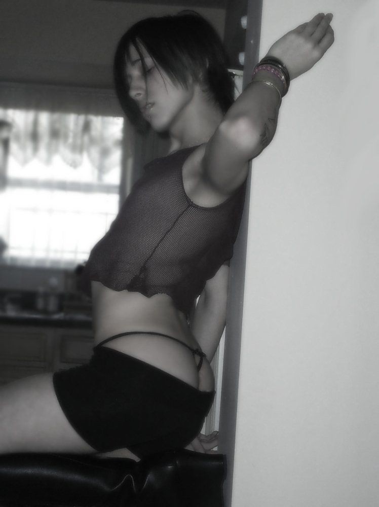 traperkeeper:  TRAPer Keeper  Smexy pose