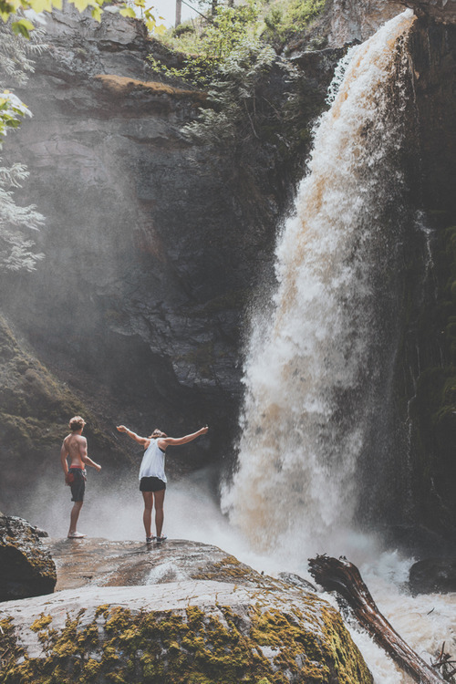 eartheld:  earvth:  d-re-a-m-e-r:  Untitled on We Heart It.  98% Nature  mostly nature 