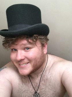 leoninecub:  Time to put the top hat back