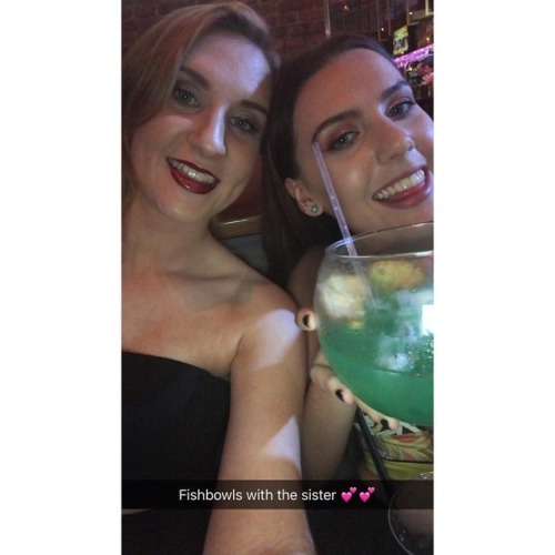 My Beautiful Cousins Going To MISS You Guys So Much!!! #Adelaide #fishbowls #happy #drunk #2018 #onm