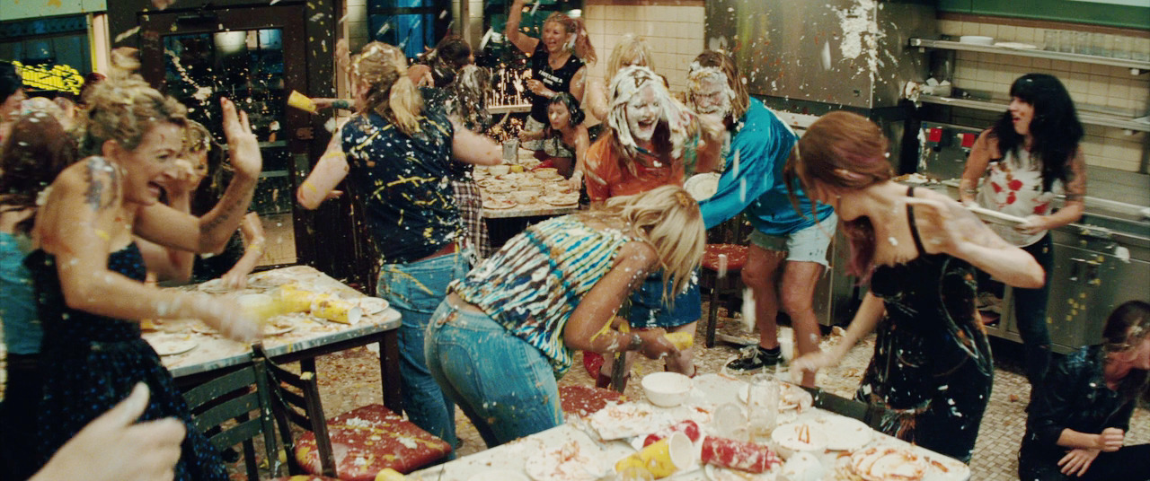 bermudaxlocket:  cinemaspam:10 framesWhip It (2009) Dir, Drew Barrymore  I love this