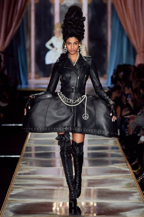 Moschino, fall 2020 RTW (click to enlarge)